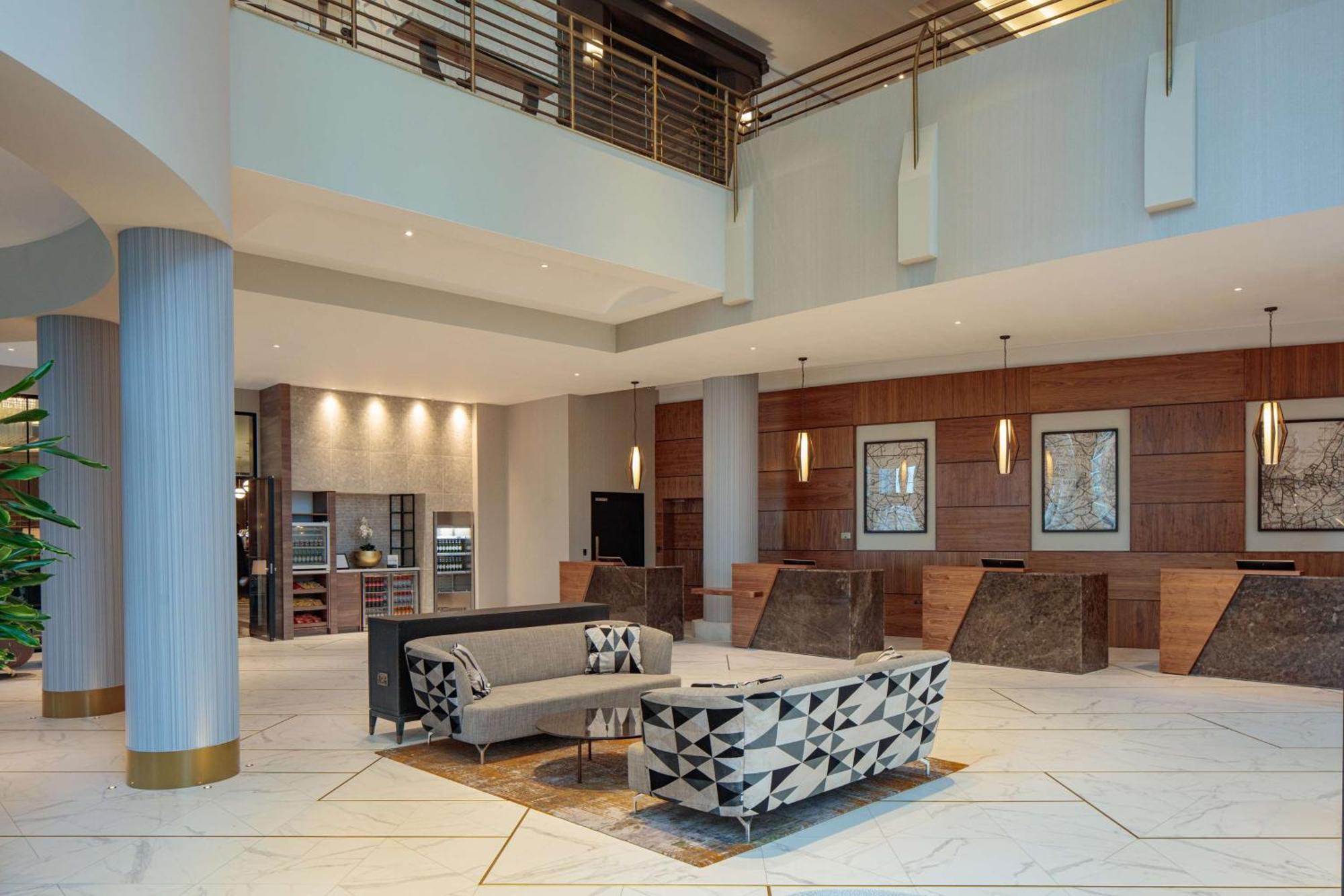 Hilton Belfast Ξενοδοχείο Εξωτερικό φωτογραφία The lobby of the hotel